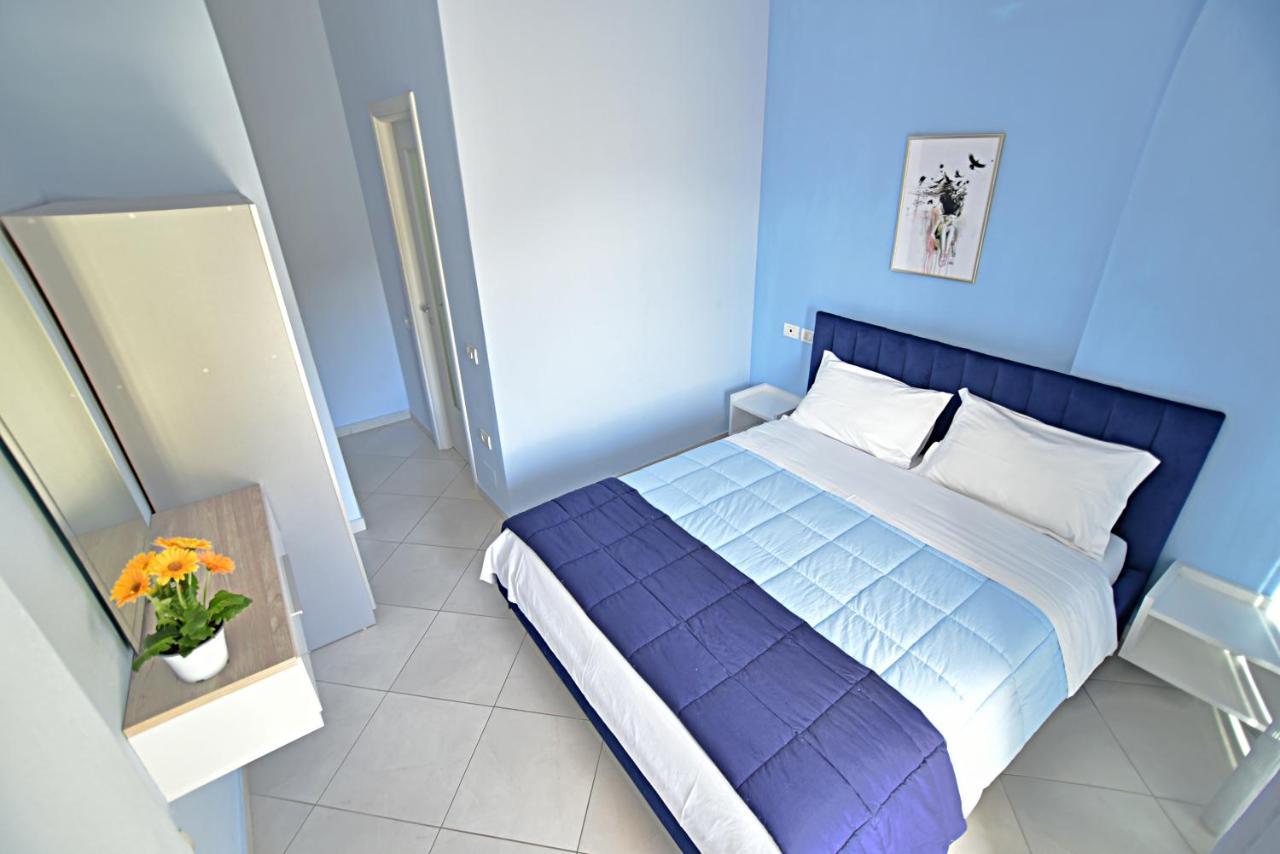 Sunrise Suites Vlorë Buitenkant foto