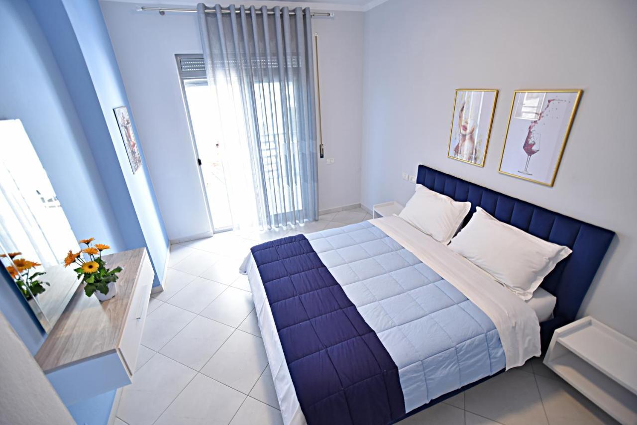 Sunrise Suites Vlorë Buitenkant foto