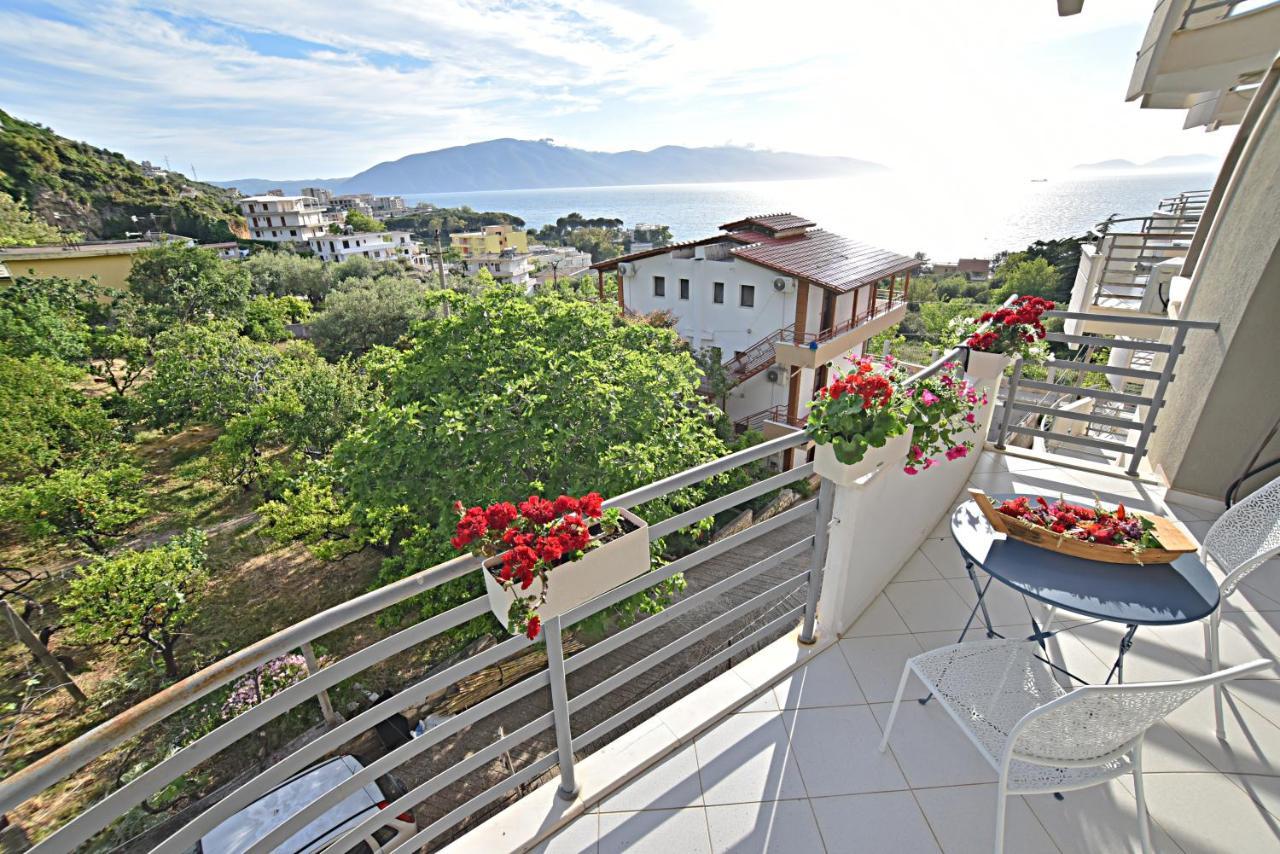 Sunrise Suites Vlorë Buitenkant foto